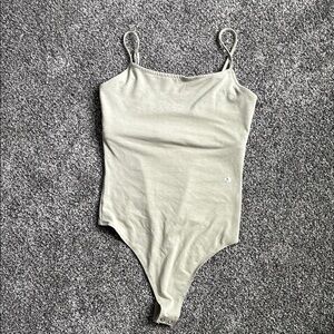 🎈NWOT Green Spaghetti Strap Bodysuit